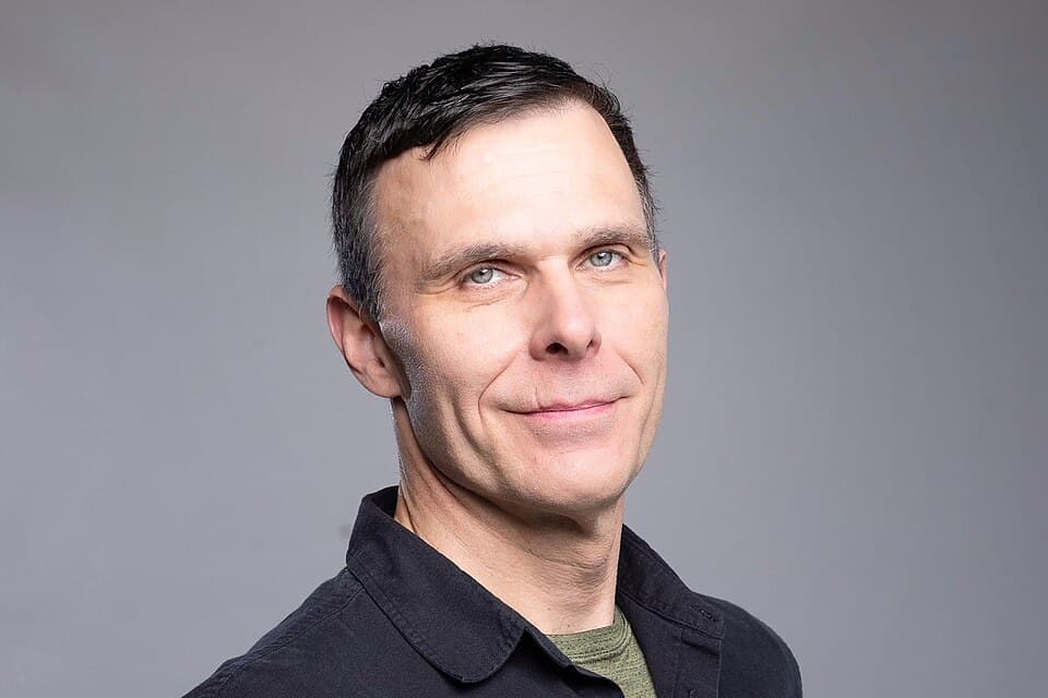 Portrait of Matt Kaeberlein, biogerontologist and CEO of Optispan.